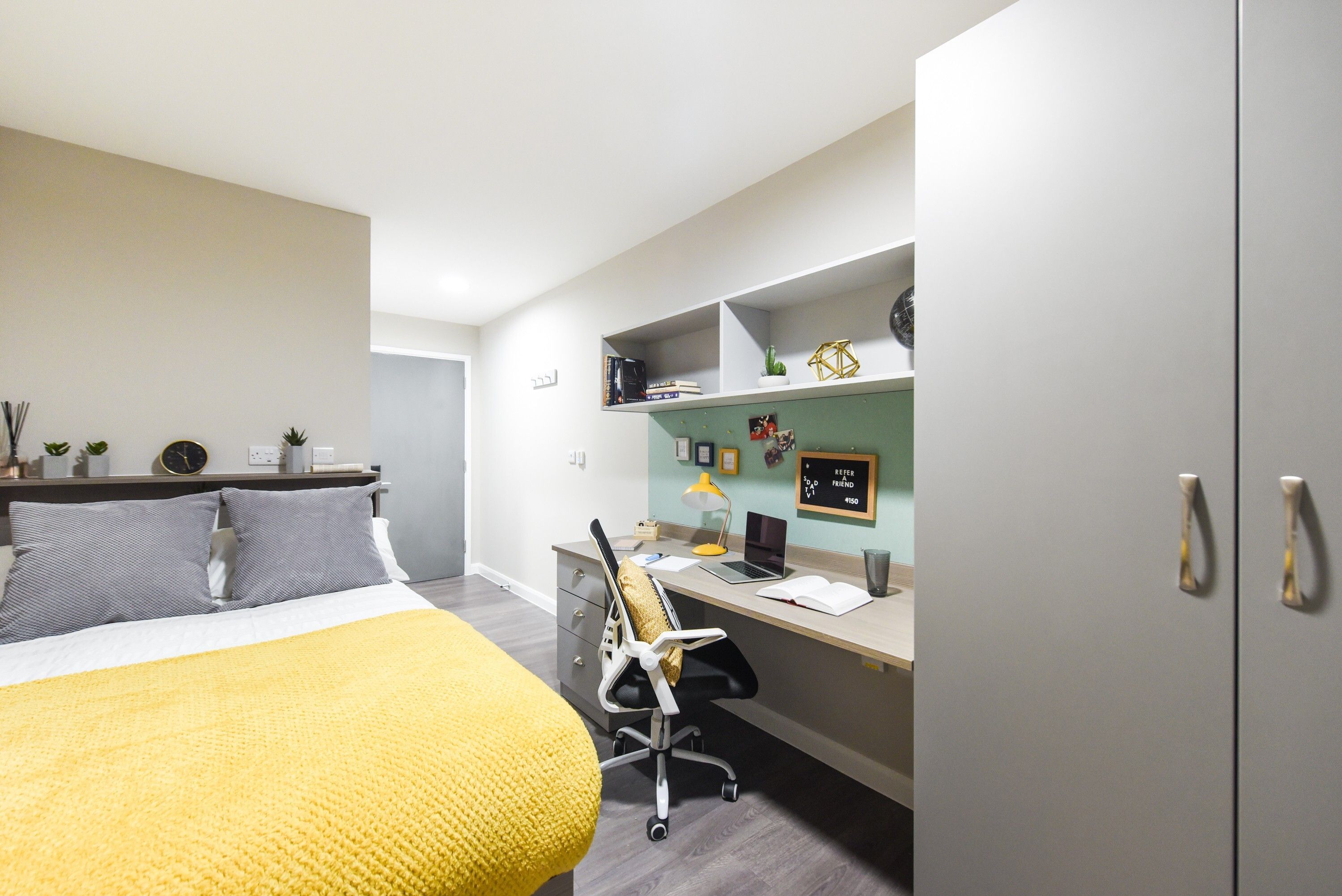 Ensuite Silver Plus